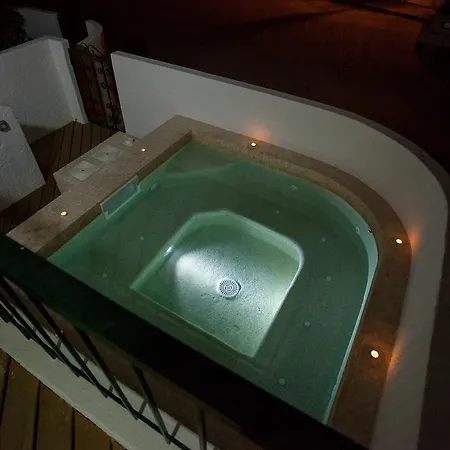 Waterside Village * Luz