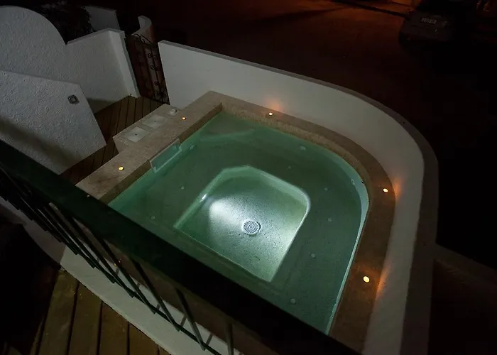 Waterside Village * Luz