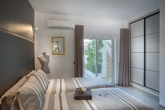 Waterside Village Luz