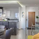 דירה Waterside Village *